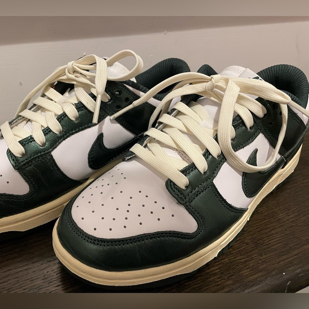 Womens low dunks - green